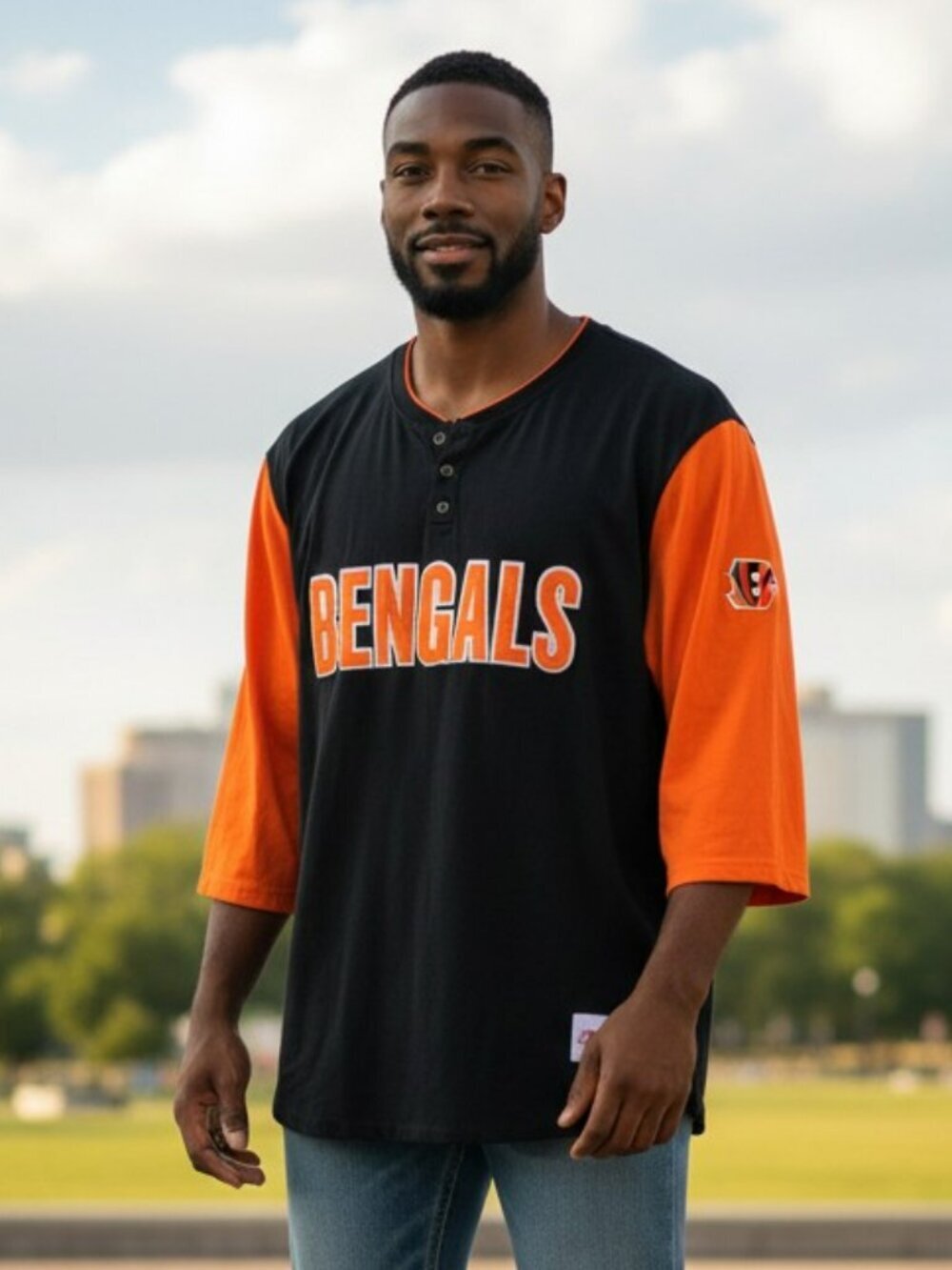 Cincinnati Bengals NFL Mitchell Ness Mens Size 2XL 3/4 Sleeve Henley Shirt